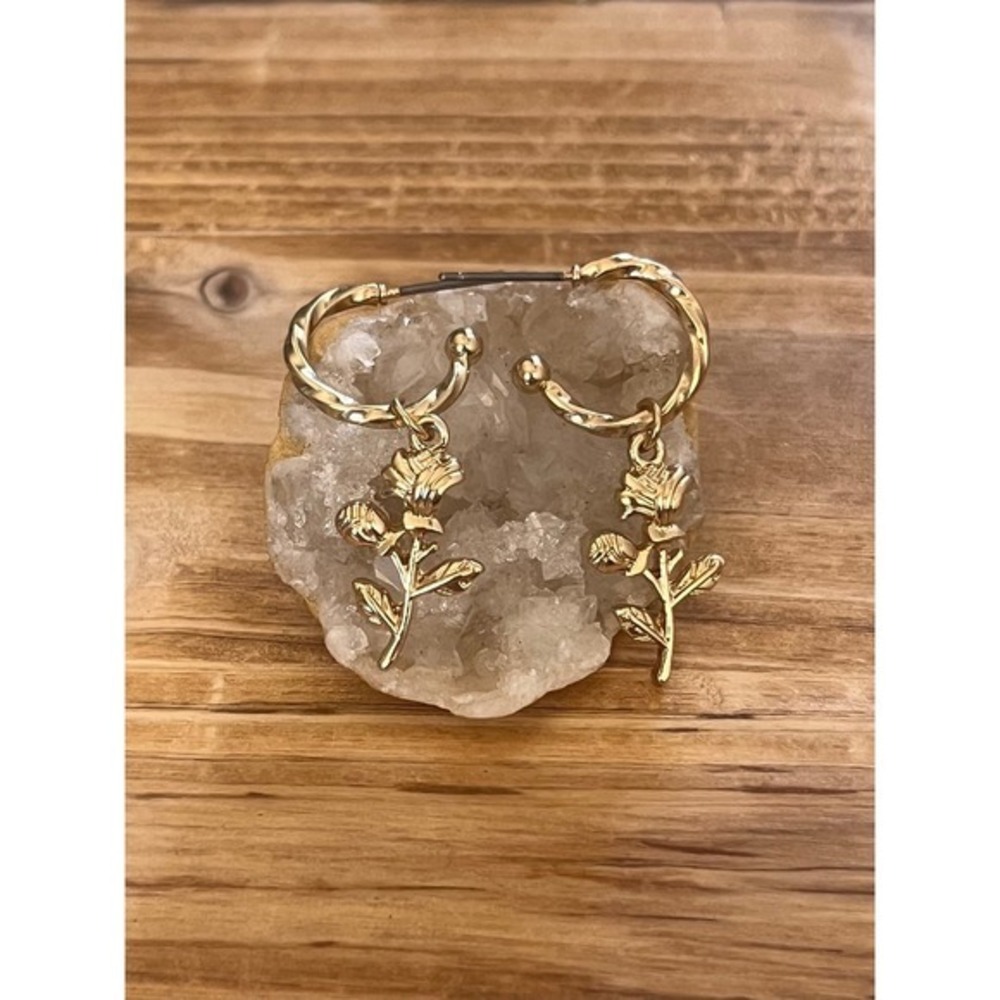 Small Boho Gold Round Hoop Post Earrings w/ Rose Charm -90's Inspo Y2K Gift -New - Picture 11 of 16